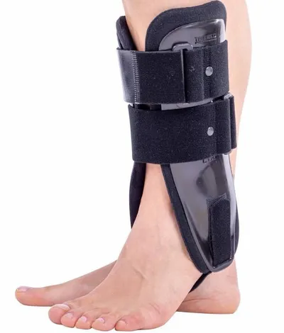ANKLEFIX ACTIV – Orteza glezna cu atele din plastic, marime universala, picior stang, (20–30 cm)