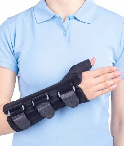 CARPOFIX M FINGER – Orteza mainii si policelui, marimea 3, stanga