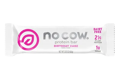 Baton proteic cu aroma de tort aniversar No Cow Protein Bar, 60g, GNC