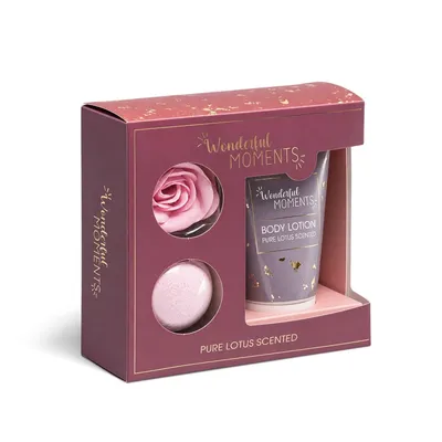 Set cu Lotiune de corp 60ml + Bila efervescenta de baie 50g + Trandafir din sapun 6g, Treffina