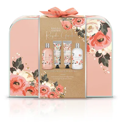 Set cadou Baylis & Harding cu Piersici, Bujori si Iasomie, 4 piese, RGP21CASE