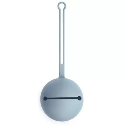 Protectie din silicon pentru suzeta Powder Blue, Mushie